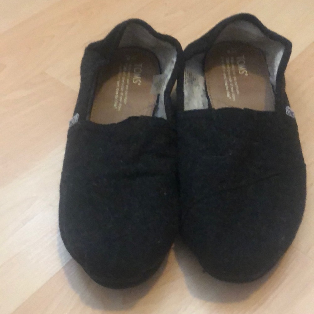 Toms